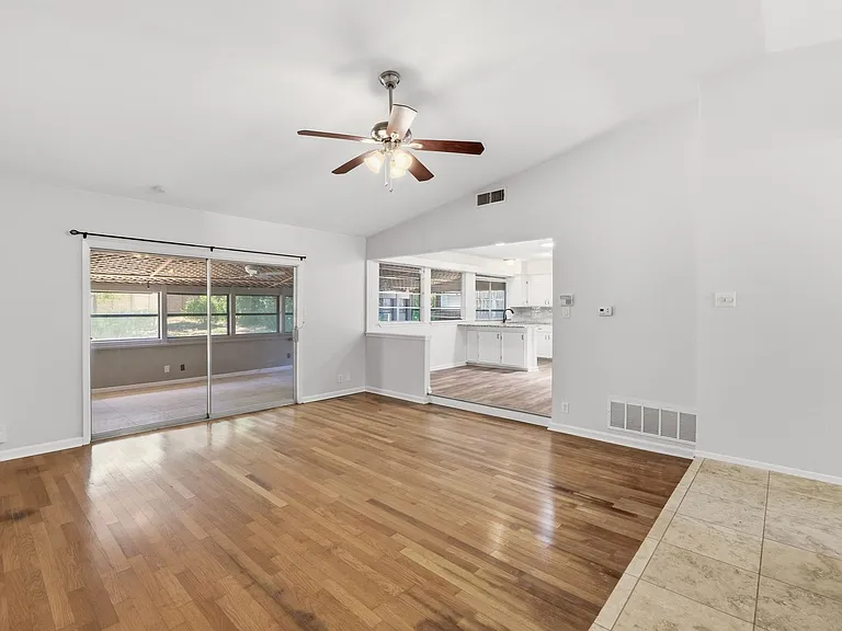 1409 Desert Quail Ln — Photo 3