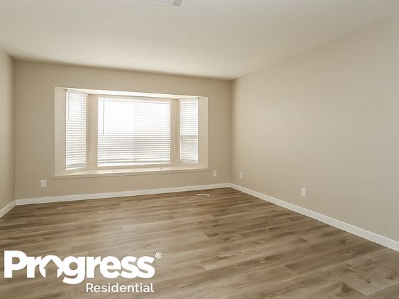 4th image of 4049 N Browndeer Cir