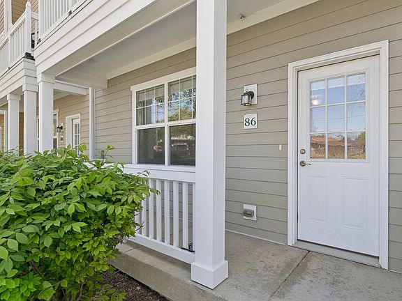 2nd image of 86 Lakeview Pl
