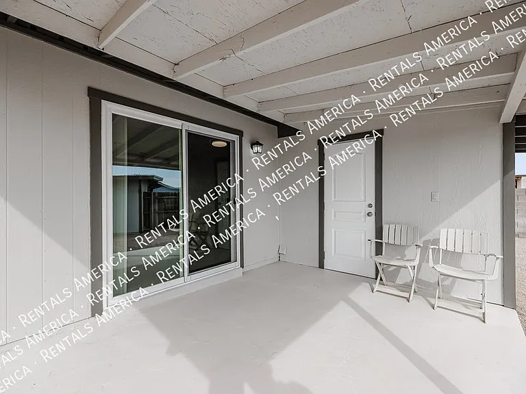 13861 N 48th Ave — Photo 25