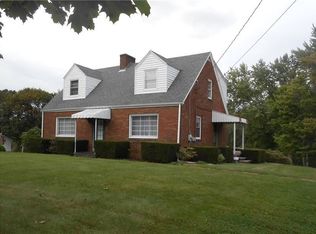 412 Sunset Dr, Butler, PA 16001