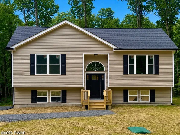 119 Almond Ct, Milford, PA 18337