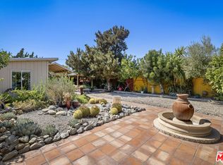 6033 Fulcher Ave, North Hollywood, CA 91606