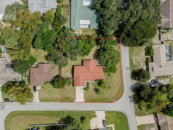 2nd image of 2 Blaine Tree Pl