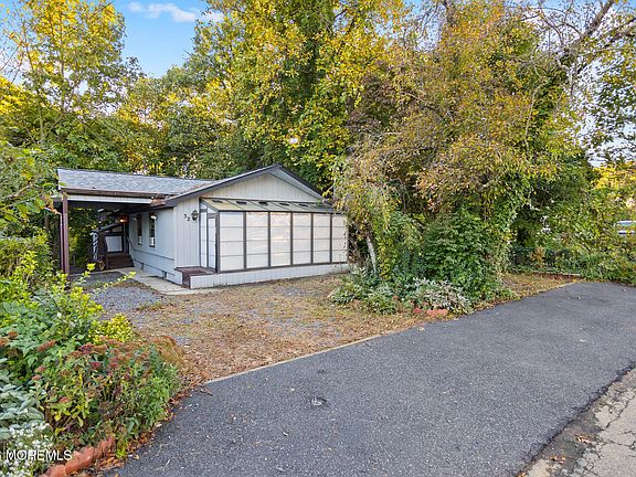 4th image of 52 Ravine Drive