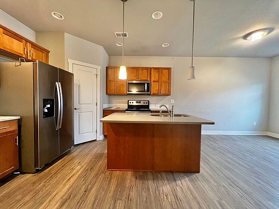 3rd image of 6460 Orchard Park Dr APT 2