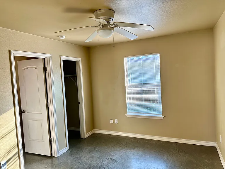 1400 Clyde St #B — Photo 11