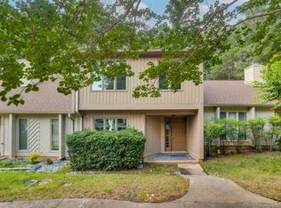 122 Woodbridge Ln, Chapel Hill, NC 27514