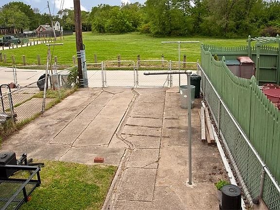 Parking pad and County Park