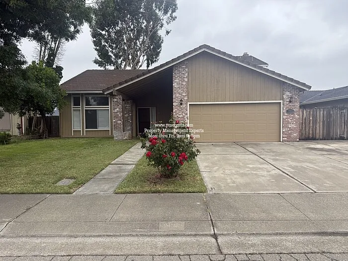 9130 Cornwall Dr
