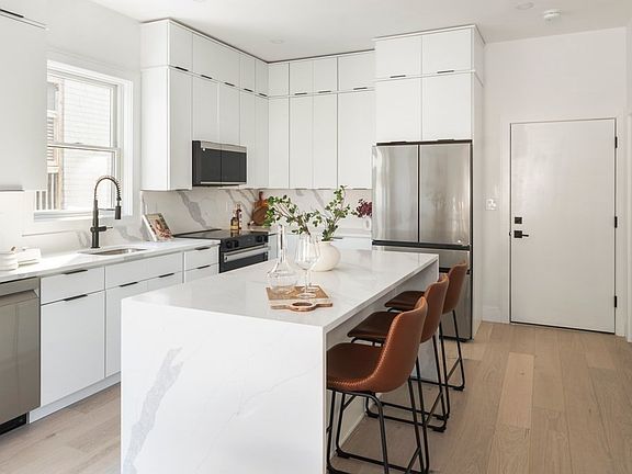 3rd image of 140 Shirley St #230