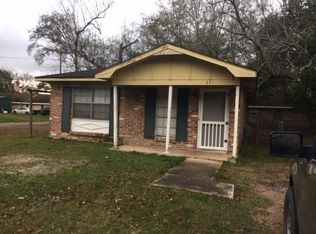 451 Erie St, Chickasaw, AL 36611