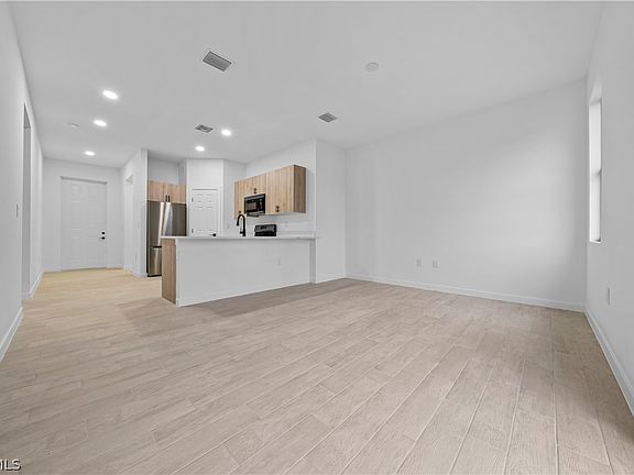 2nd image of 6002 Olive Ave N