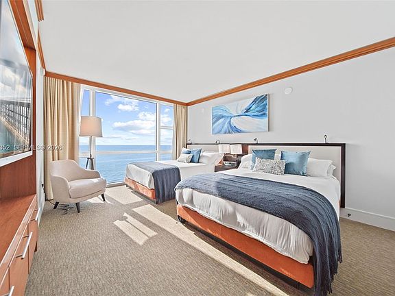 4th image of 6801 Collins Ave #604