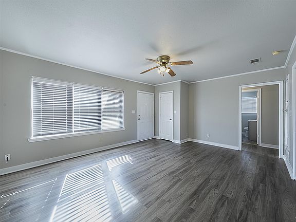 5th image of 707 Doris Ln