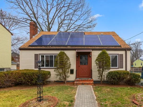 20 Ruskindale Rd, Hyde Park, MA 02136