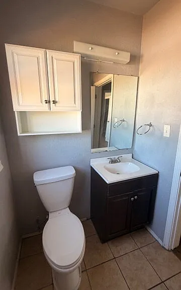 1931 NE 25th St #10 — Photo 12