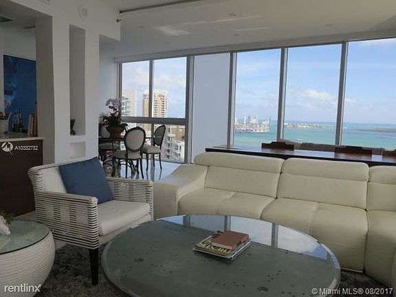 Icon brickell tower 2 Unit PH601
