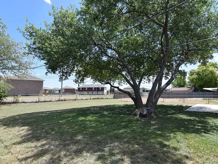 2002 Dusk Dr — Photo 18