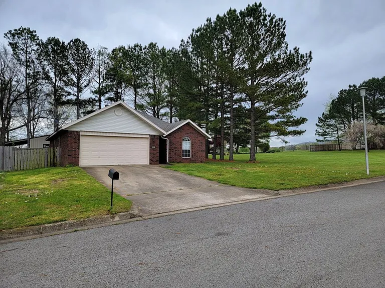 902 S Liberty Dr — Photo 17
