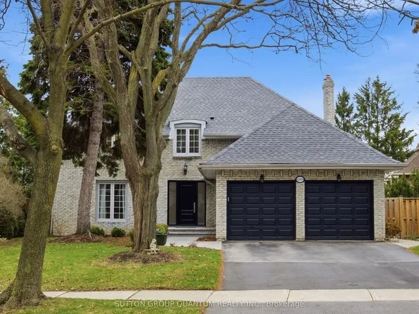 2509 King Forrest Dr, Mississauga, ON L5K 2E5