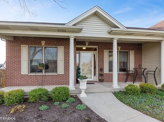 Inviting front porch when your guests arrive!