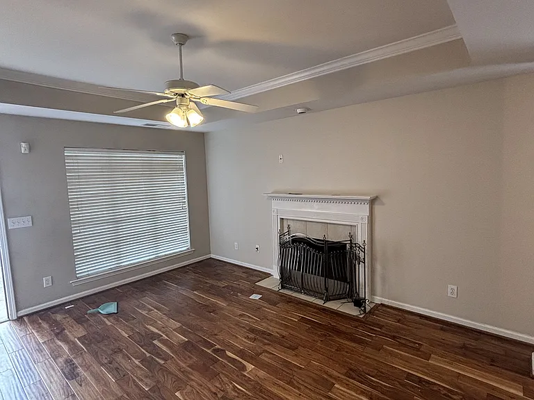 3021 Summit Dr — Photo 4