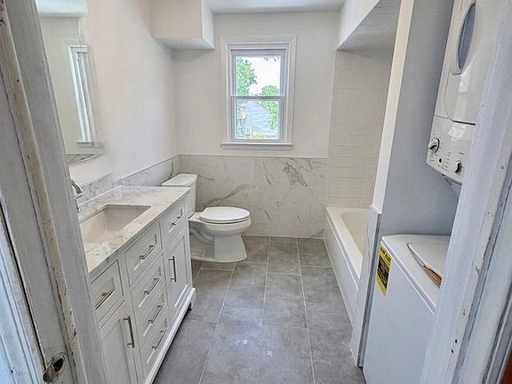 3rd image of 90 Sanford Ave Floor 2