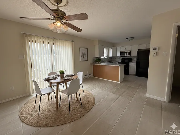 846 Dumont Pl — Photo 4