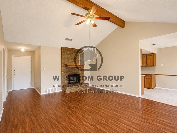 5th image of 7724 Pebblebrook Dr