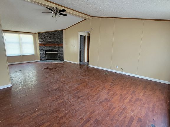 Living room/Harth room