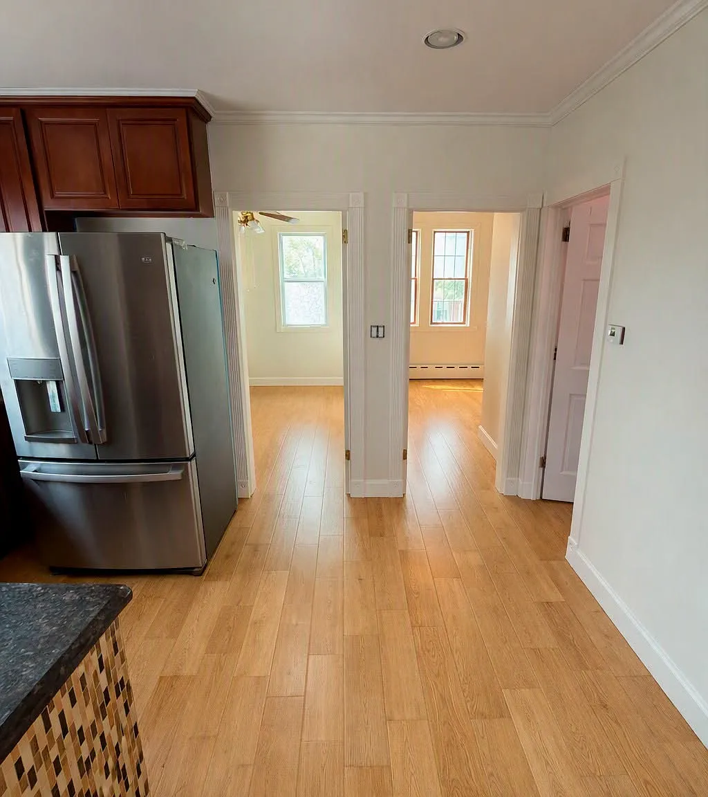 4 bed, $4,000 — Photo 4