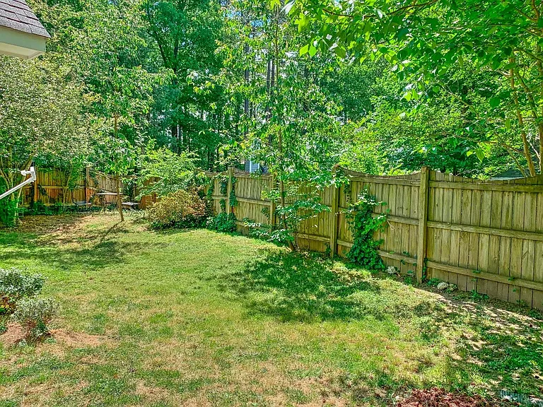 108 Buena Vista Dr — Photo 8