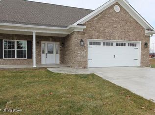 5116 Pebble Bch, Lawrenceburg, KY 40342