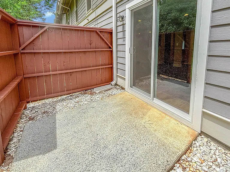 5030 Meadow Ln — Photo 32