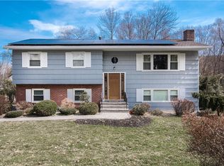 171 Ridge Rd, Valley Cottage, NY 10989