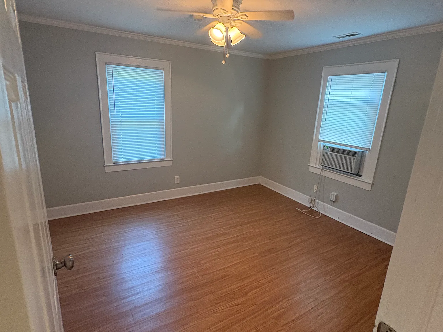 2 bed, 709 sqft, $1,100 — Photo 2