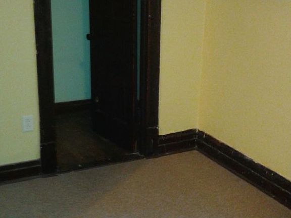 4th image of 3718 W McLean Ave #2