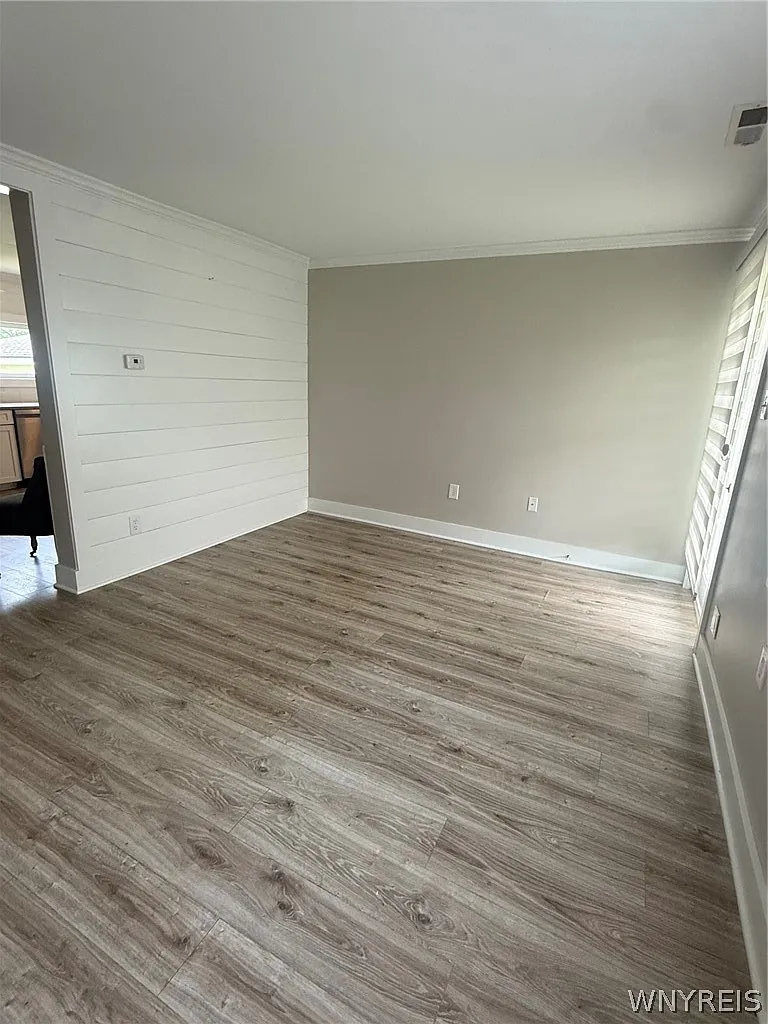 2 bed, 1.0 bath, 868 sqft, $2,300 — Photo 4