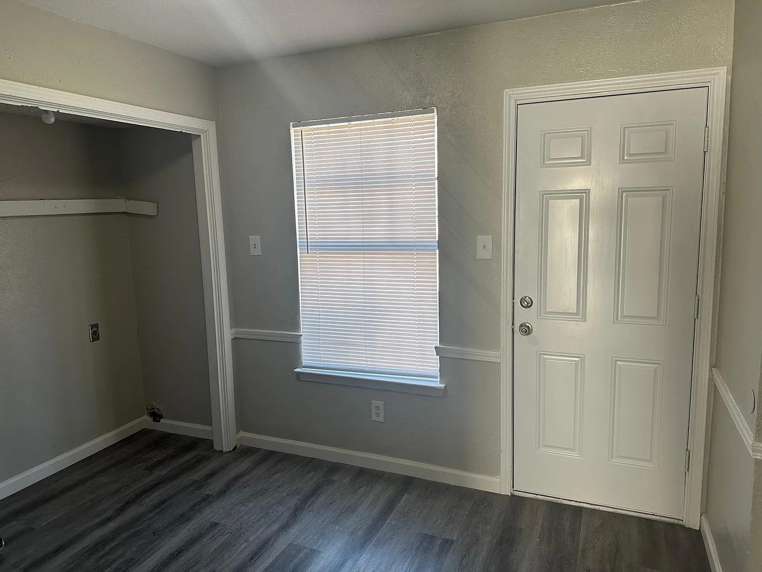 8001 Rothington Rd — Photo 3