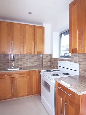 Rented by New York Realty | media 18