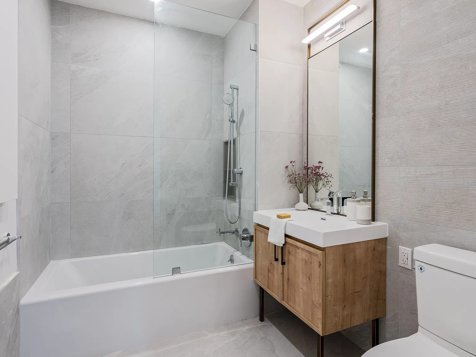 69 Adams Street — Photo 4
