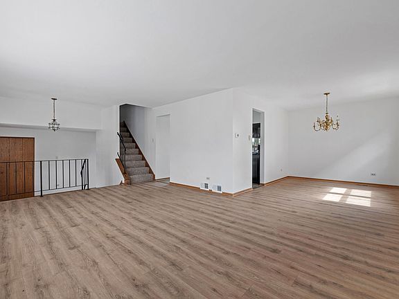 4th image of 6306 Dolores Dr