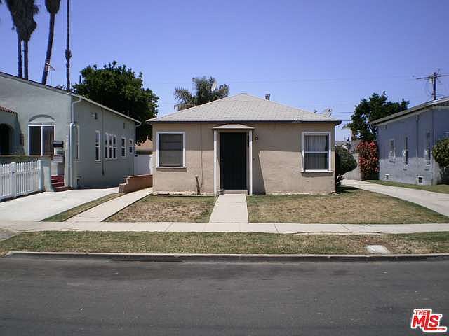 1st image of 6229 1/2 S Wilton Pl