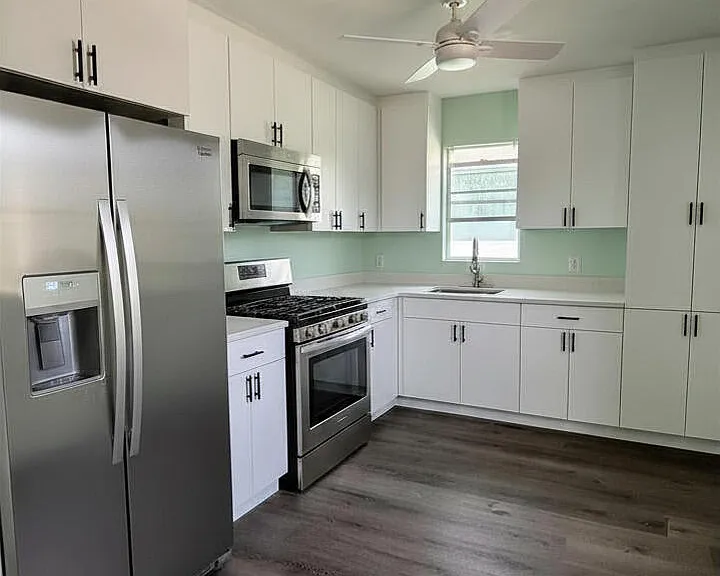1328 W 6th St — Photo 2