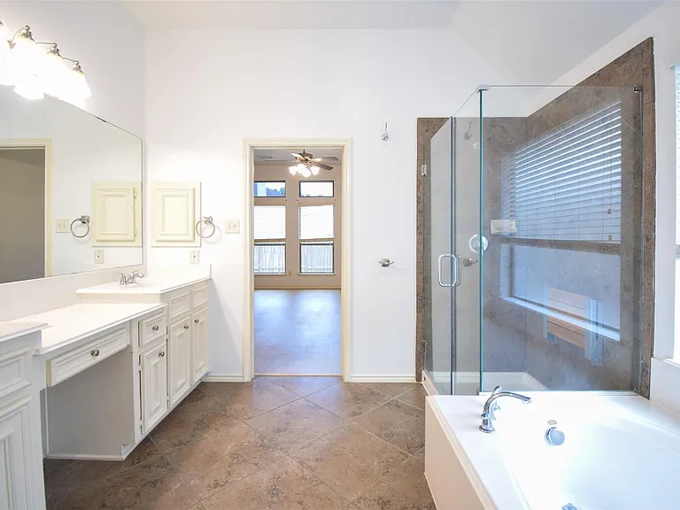 1511 Eden Meadows Dr — Photo 22