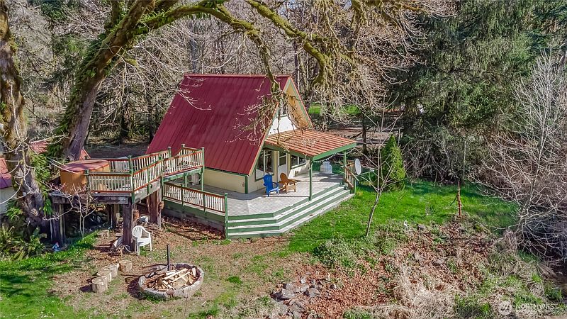 3rd image of 513 W Satsop Maple Glen Road