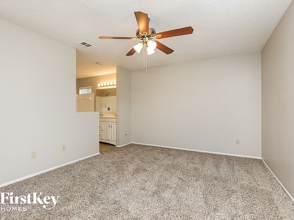 4th image of 5432 Blueberry Dr