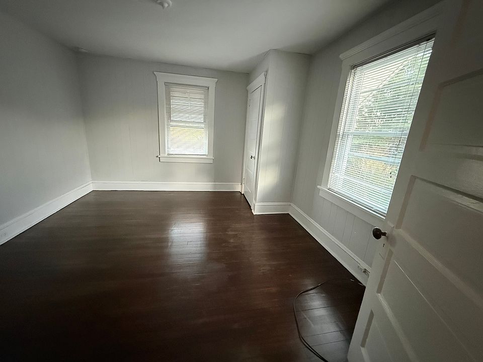 1st image of 221 N Midland Ave #2