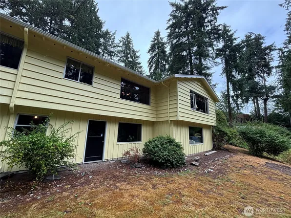 6428 Chambers Creek Road W, University Place, WA 98467